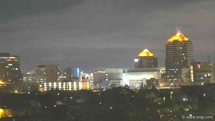 KRQE Newsfeed: Deadly pedestrian crash, Solomon Pena, Overnight snow, Solar panel proposal, Warming centers