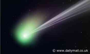 Stunning image gives sneak peek of green comet passing Earth next week