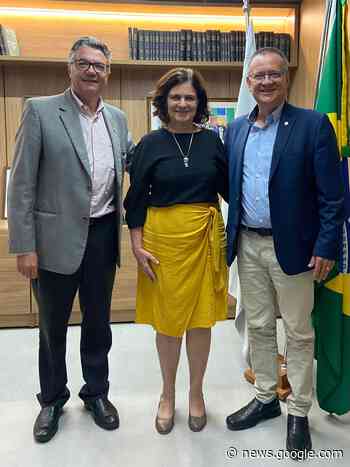 Beto Albuquerque se reúne com a Ministra da saúde Nisia Trindade ... - A Plateia