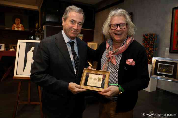 Une mèche de cheveux de Napoléon vendue à Monaco