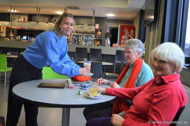 Sporthal Het Veld, dat deze week zaalwachter Jef uitzwaait, zoekt na tien jaar nieuwe uitbater voor cafetaria