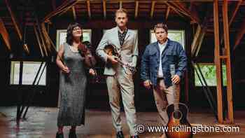 Nickel Creek Return With First New Music in Nine Years