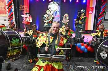 Landesnarrentreffen Steinheim: Derber Witz und Tanz beim ... - Kreiszeitung Böblinger Bote