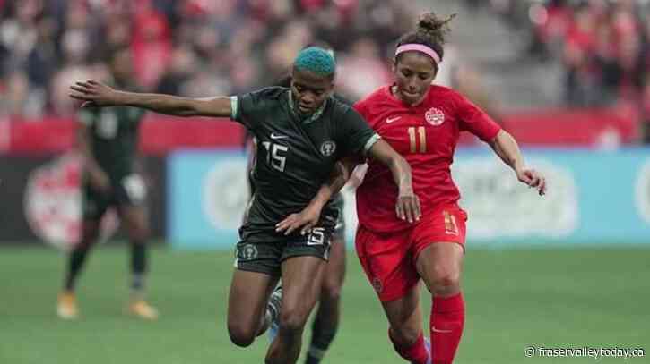 Veteran Canadian midfielder Desiree Scott re-signs with the Kansas City Current