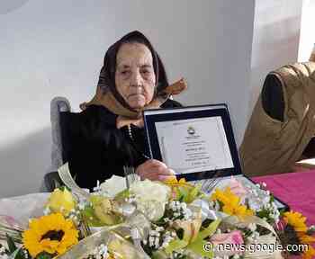 Brindisi per nonna Michela: Oristano festeggia la nuova centenaria - La Nuova Sardegna