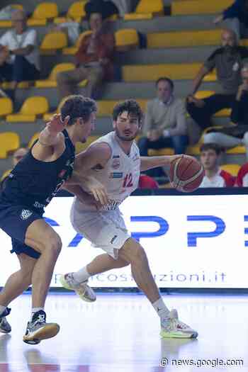 Disco rosso, anzi biancorosso, per il BCLucca contro il forte Cecina - NoiTV - La vostra televisione