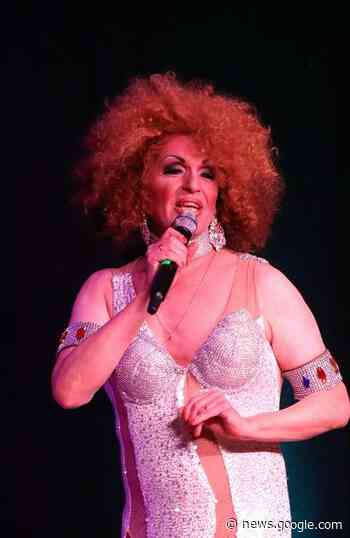 Rheinberg: Travestie-Schlager-Show im Budberger Bürgerhaus - Rheinische Post