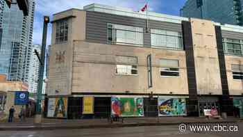 University of Alberta moves 500 staff to downtown Edmonton