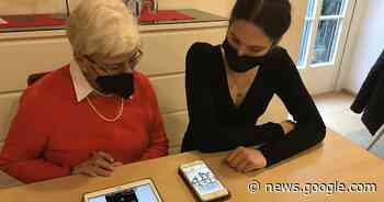 "Brückenbauer" unterstützen in Lemgo Senioren mit Smartphone ... - Lippische Landes-Zeitung