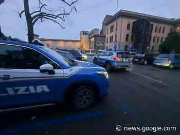 Controlli di polizia in piazza Cittadella, fermato un minorenne con ... - Libertà