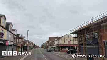 Sheffield: Man stabbed in failed carjacking attempt