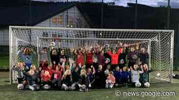 Für den Mädchenfußball im Kreis Olpe - Neue Spielgemeinschaft ... - sauerlandkurier.de