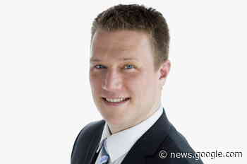 Seniors minister tours Big Hill Lodge - CochraneNow.com