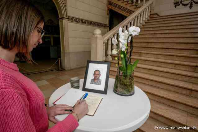 Bezinningsmoment, stille ruimte, klasgesprekken en rouwregisters: school probeert plotse overlijden van ‘leraar uit de duizend’ Wim Liekens een plaatsje te geven