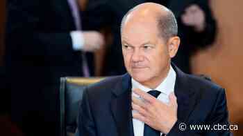 Germany says it will send 14 Leopard tanks to Ukraine