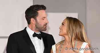 Jennifer Lopez and Ben Affleck's Mindful Wedding Ceremony - Brides