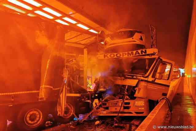 Vrachtwagens getakeld na ongeval in Beverentunnel, files houden aan: “Probeer de snelwegen rond Antwerpen te vermijden”