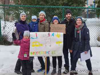 Sherbrooke parents protest for school zone safety - Sherbrooke Record