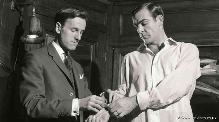 Museum of London asks the public to donate their London fashions