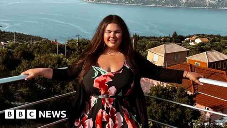 Smear tests: GP waiting times putting women off cervical screening - BBC