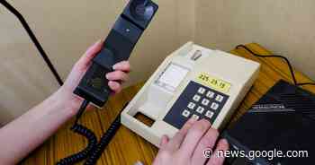 Kunstacademie opent Poëzietelefoon | Lokeren | hln.be - Het Laatste Nieuws