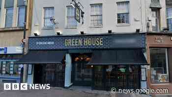 Bristol police officer sacked after dance floor punch - BBC