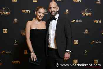 📷 Steven Defour voor het eerst met nieuwe vriendin in het openbaar op Gouden Schoen-gala