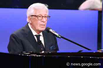 Peppino Di Capri a Sanremo 2023: Ospite nella serata del giovedì - Fanpage.it