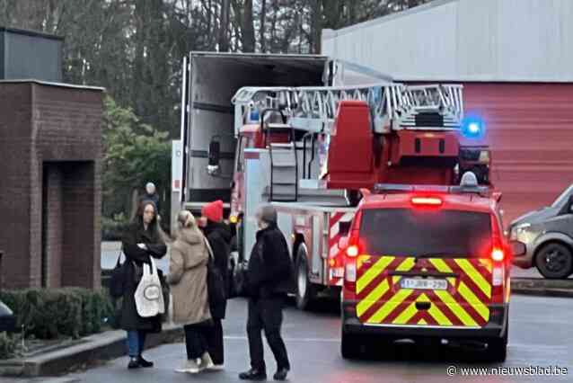 Ovens kunnen niet meer open door grote stroompanne: “100.000 koekjes verloren gegaan en fabriek ontruimd”