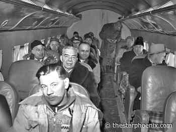 Passengers on inaugural flight to Uranium City in 1954
