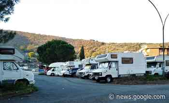 A Tivoli camper stazionanti invadono il parcheggio del cimitero - ConfineLive