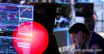 Stocks, dollar gain on resilient U.S. economy - Reuters