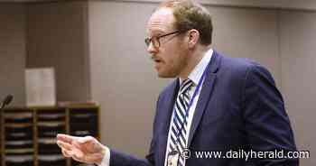 McHenry County state's attorney files lawsuit claiming new Illinois gun ban violates 2nd Amendment