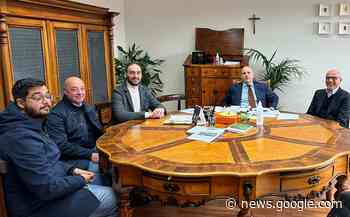 Manifestazione davanti alla ASL di Caserta del Comitato per l ... - CasertaWeb