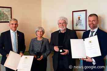 Wie sich zwei Rentner aus Merzhausen für Senioren im Internet ... - badische-zeitung.de