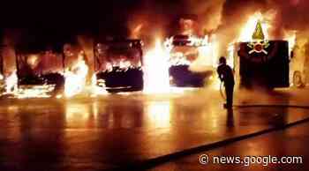 Incendio distrugge 3 bus di autolinee calabrese: non escluso dolo - autobusweb