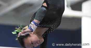 Girls gymnastics: Libertyville edges Mundelein in North Suburban Conference meet