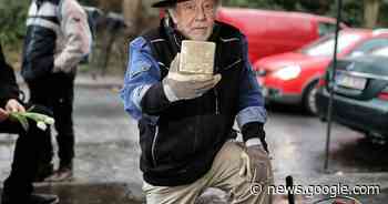 Mettmann: Stolperstein für Karl Vögtel verlegt - Rheinische Post