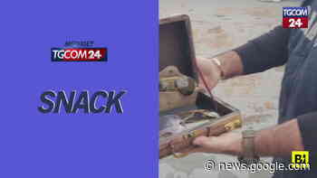 Messina Denaro, trovati gli storici Ray-Ban indossati dal boss - TGCOM