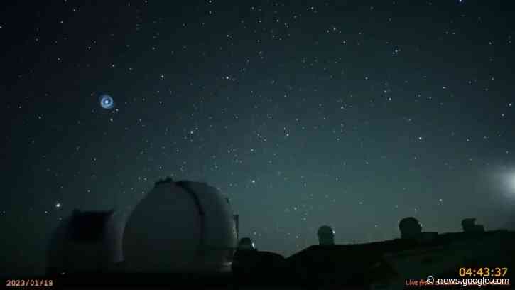 Eerily perfect galaxy-shaped spiral appears over Hawaii. What is it? - Livescience.com