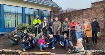 Klinkers op speelplaats van basisschool maken plaats voor boom ... - Het Laatste Nieuws