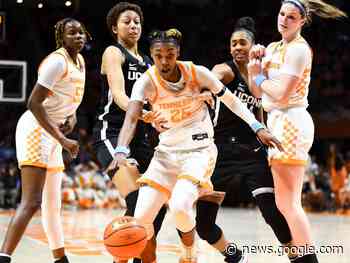 Lady Vols basketball unable to solve dominant UConn in 17-point loss at home - Yahoo Sports
