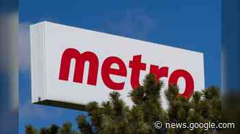 Metro Arnprior donates 10K to local Food Bank - iHeartRadio.ca