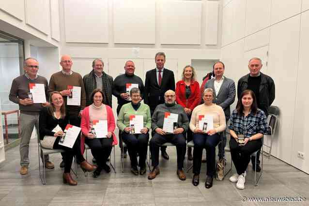 Rode Kruis Nevele huldigt verdienstelijke leden