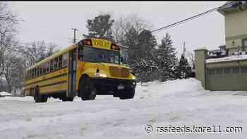 Stuck buses inspired MPS parents to coordinate their own snow emergency