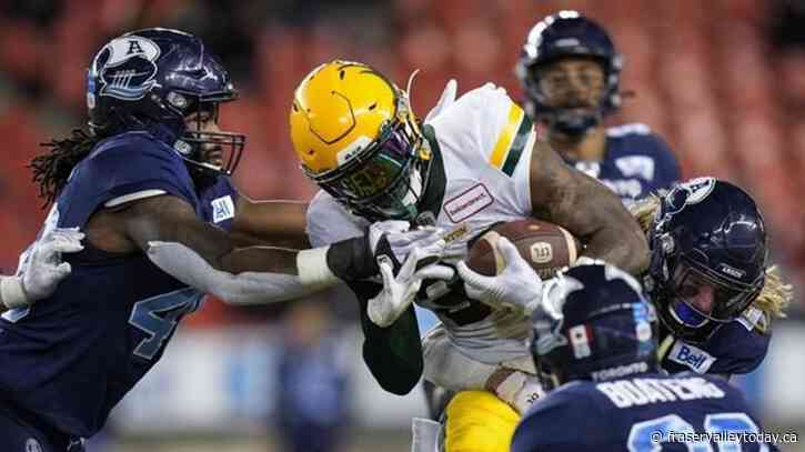 Grey Cup hero Robbie Smith signs extension with Toronto Argonauts