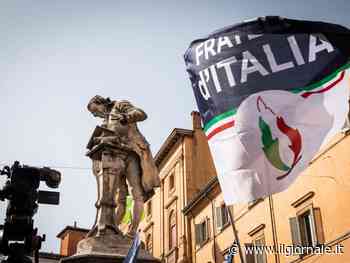 Atti osceni in luogo pubblico: arriva la stretta di FdI