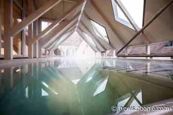 Golden Rose Hotel / noa* network of architecture - ArchDaily
