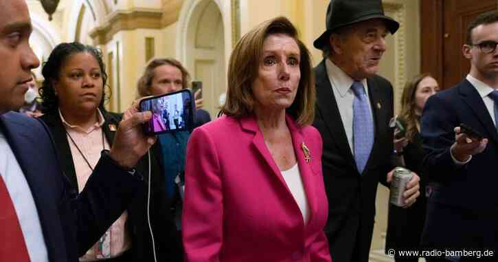 Videos des Angriffs auf Pelosis Ehemann veröffentlicht