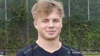 Ali Stacey: Cornish Pirates sign scrum-half as injury cover